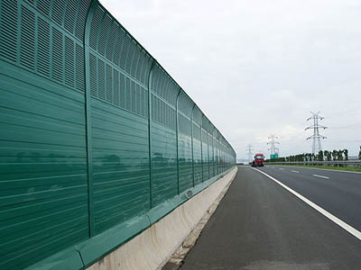南京東(dong)三環高架(jia)橋(qiao)聲(sheng)屏障(zhang) 南京(jing)東三環(huan)高(gao)架橋(qiao)聲屏(ping)障